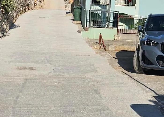 Nada アパート セヴィド