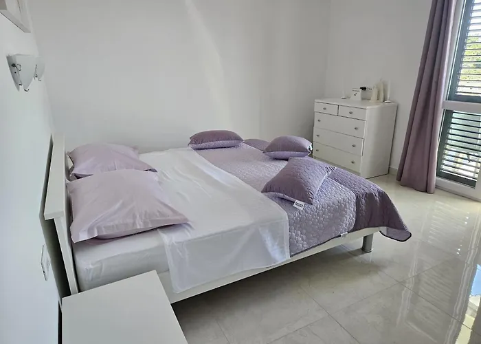 Nada アパート セヴィド